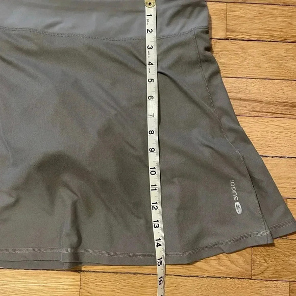 Women’s M Suguoi Cycling Skort - Picture 8 of 10